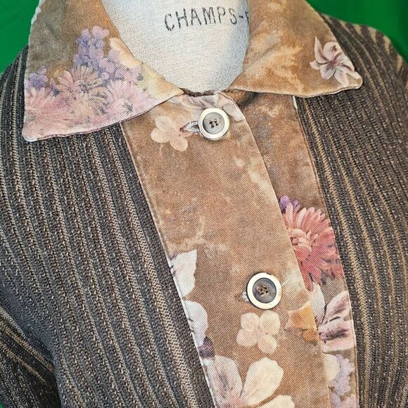Blue Willi's Womens Brown Floral Collared Cardigan Sweater Medium - Picture 3 of 5